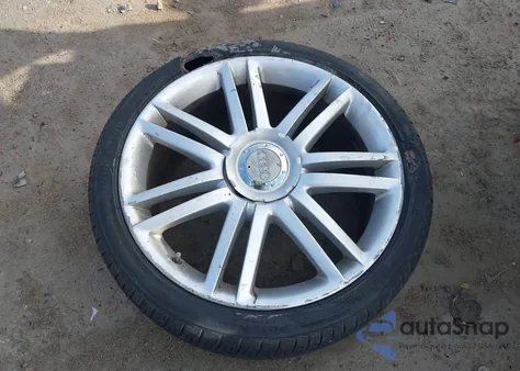 2007 Audi S8 5.2 z USA, uszkodzony, nr VIN WAUPN44E87N010864